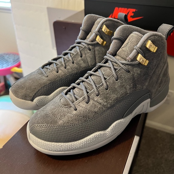 Jordan Retro 12 GS - Picture 2 of 4